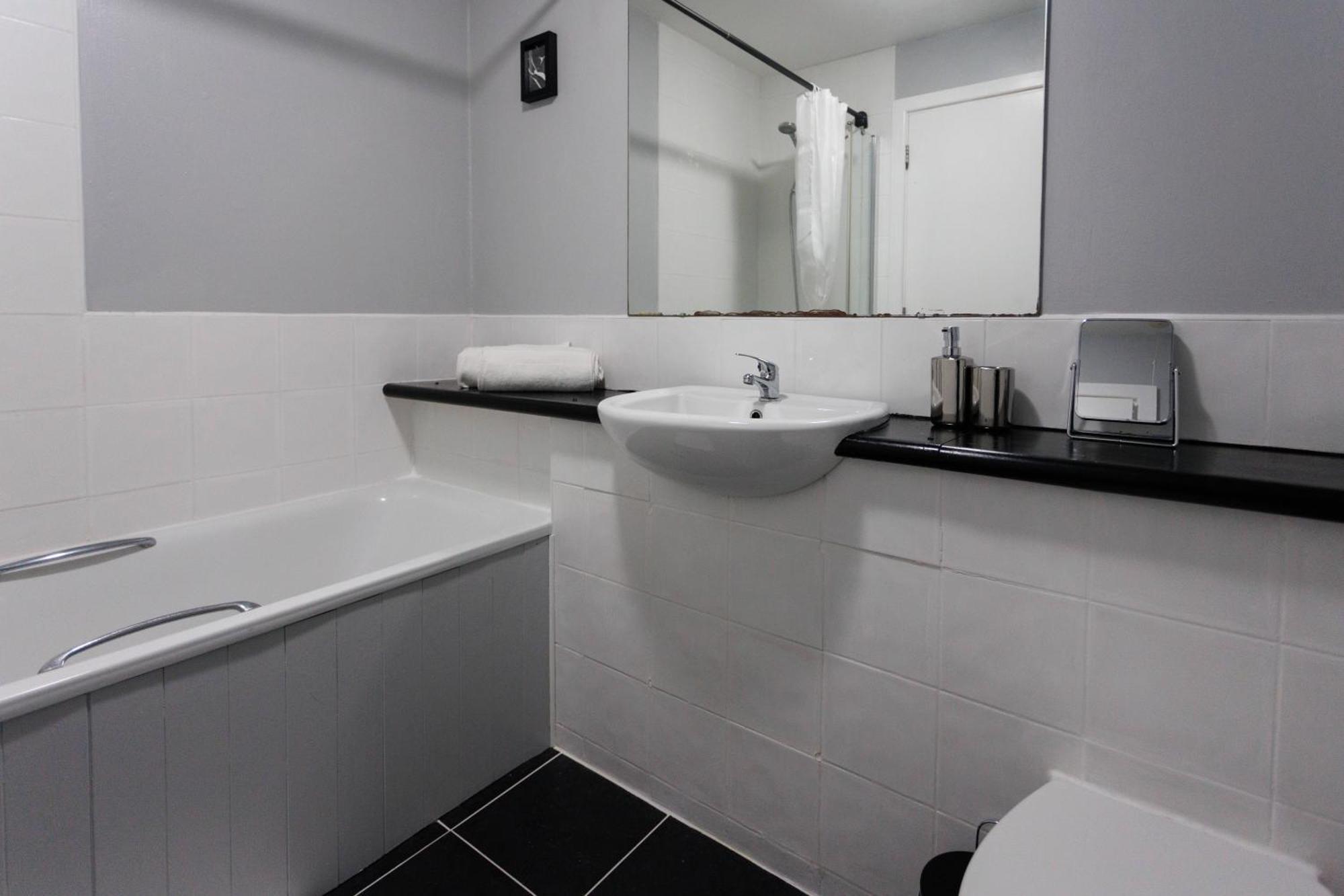 2 Bedroom Ground Floor Apartment Belfast Buitenkant foto
